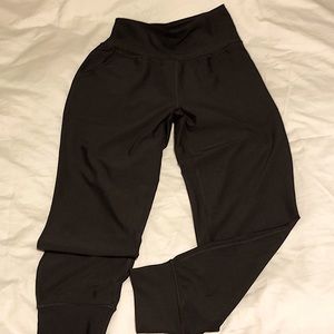 Old navy high rise power soft ankle joggers, ancient forest, M: NWOT